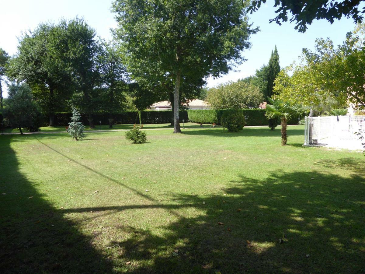 Bed and Breakfast La Mimona Sainte-Eulalie-en-Born Exterior foto
